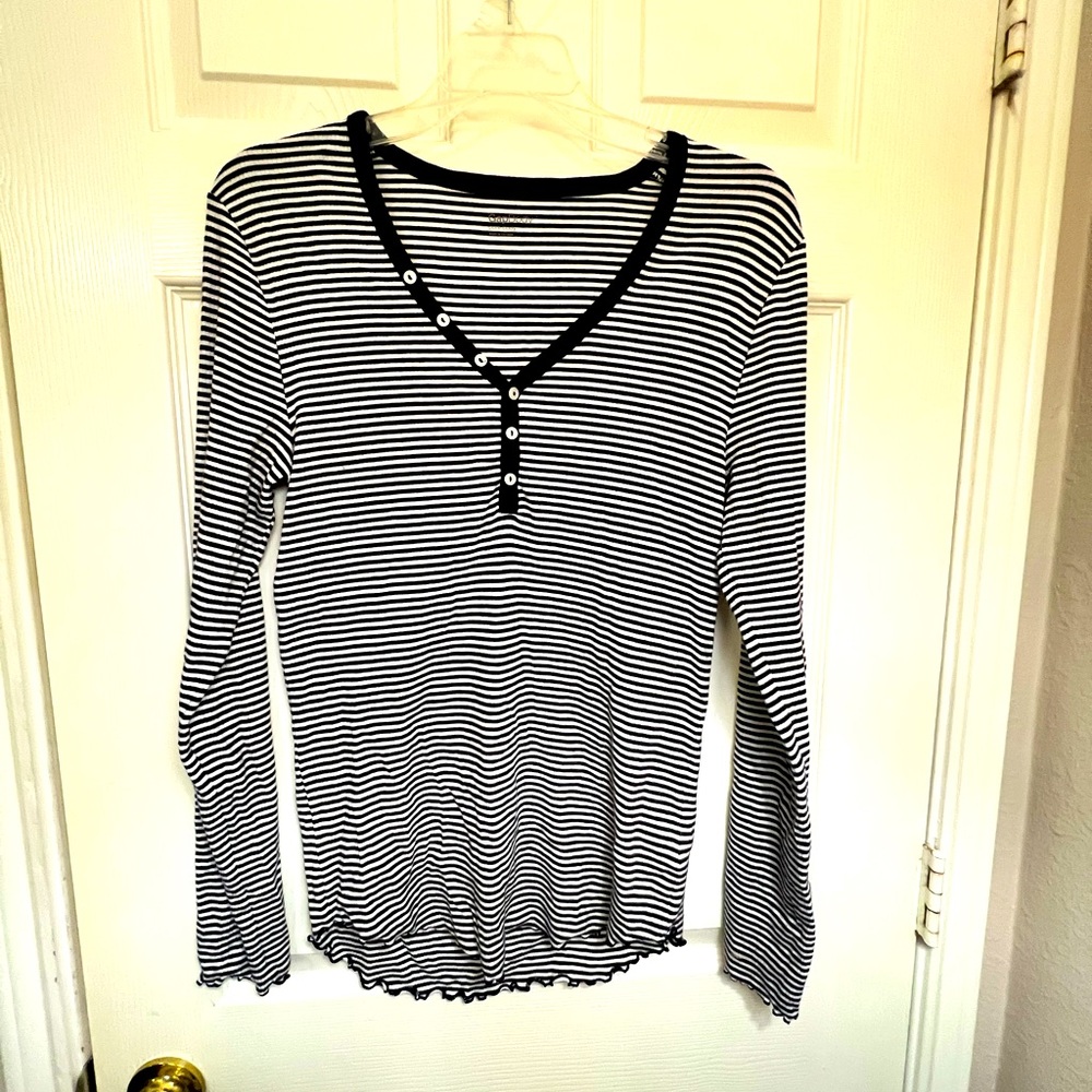 Gap Body pajama set (pants and long sleeve shirt); black and white striped sz L